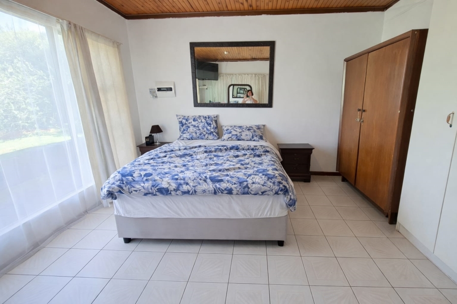 6 Bedroom Property for Sale in Heuwelsig Free State